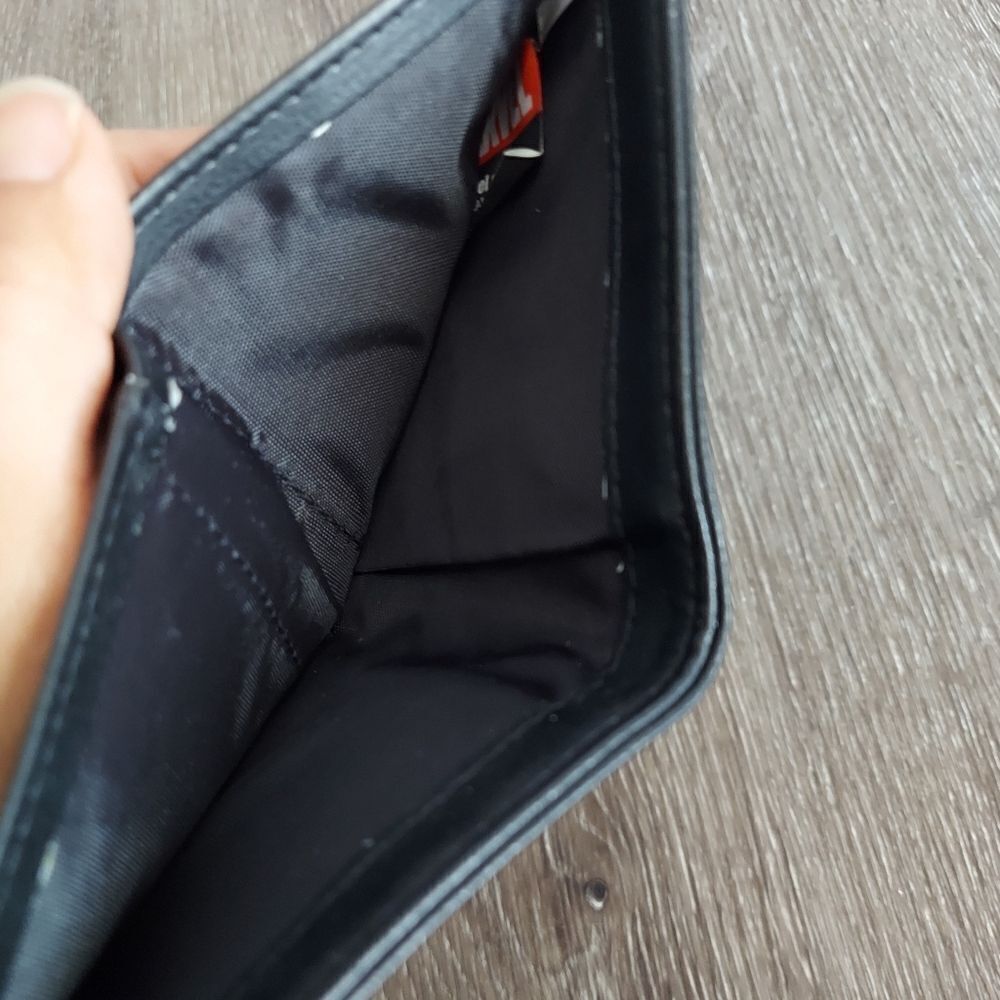 Marvel Bifold Wallet - Picture 4 of 6